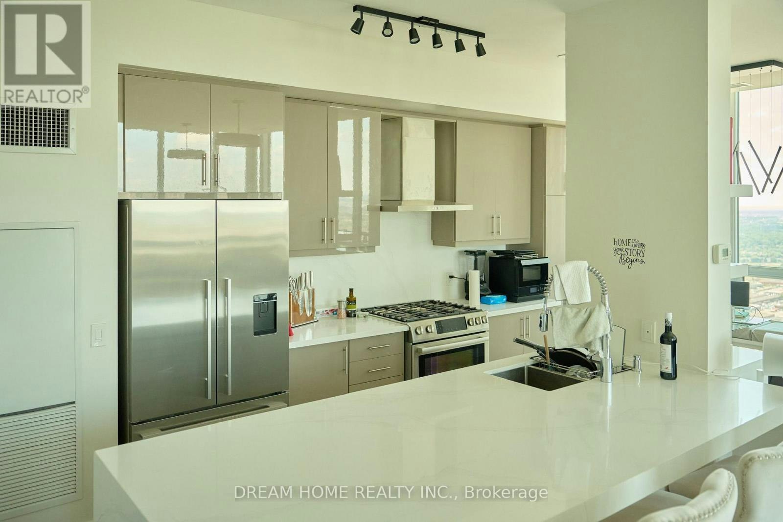 4804-3975 Grand Park Drive, Mississauga, ON, L5B 0K4 - 2