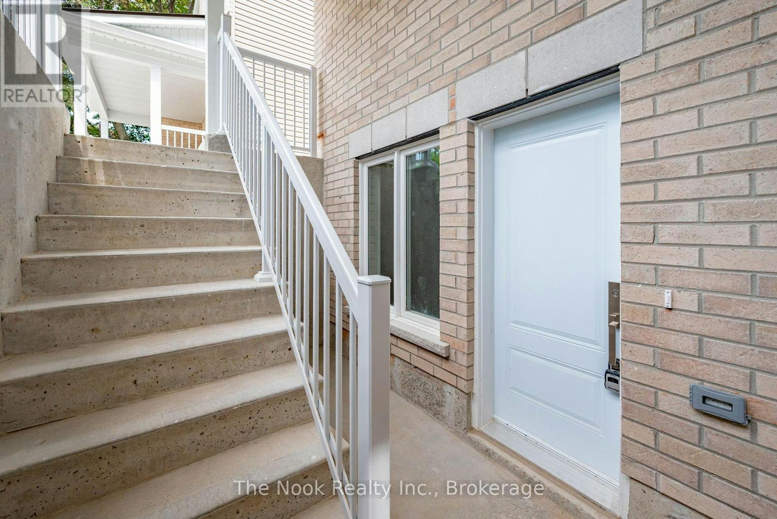 1-399 Thorton Road N, Oshawa, ON, L1J 6S9 - 7