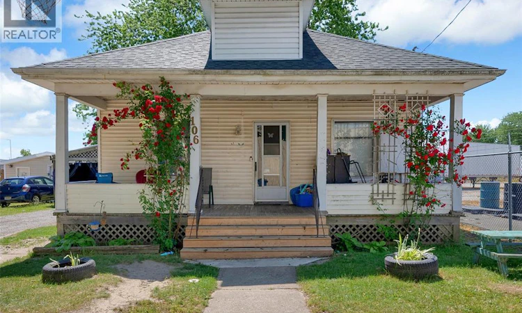 106 St. George Street