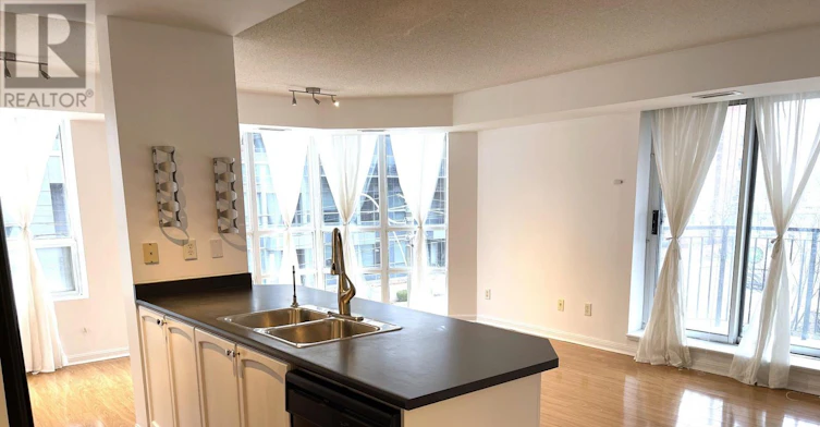 317-1000 King Street W, Toronto, ON, M6K 3N1 - 4
