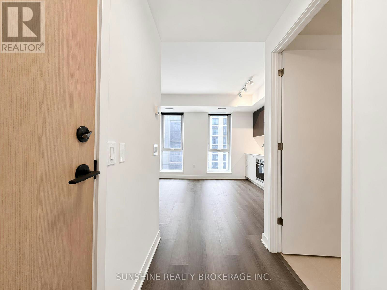 609-10 Oak Street, Toronto, ON, M5A 0Z1 - 4