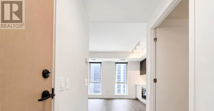 609-10 Oak Street, Toronto, ON, M5A 0Z1 - 4