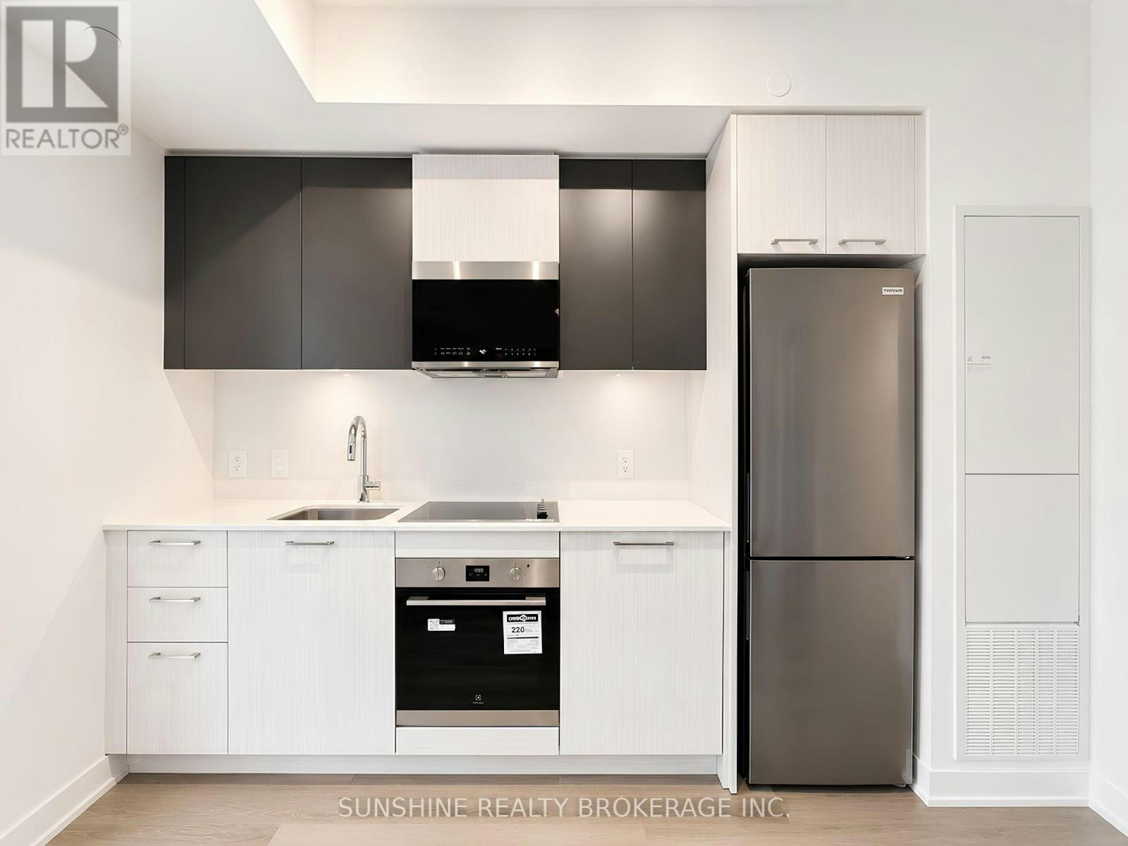 609-10 Oak Street, Toronto, ON, M5A 0Z1 - 7