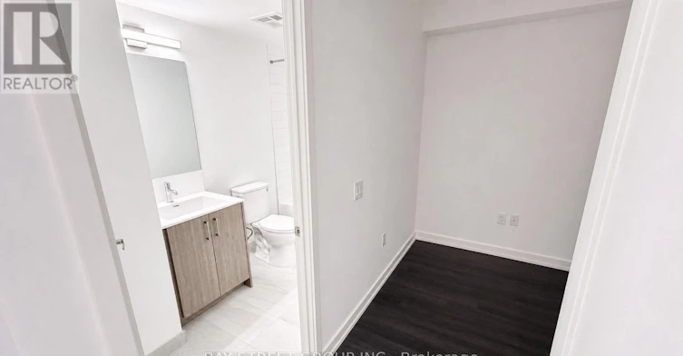 1016-4010 Eglinton Avenue W, Toronto, ON, M9A 0G5 - 4