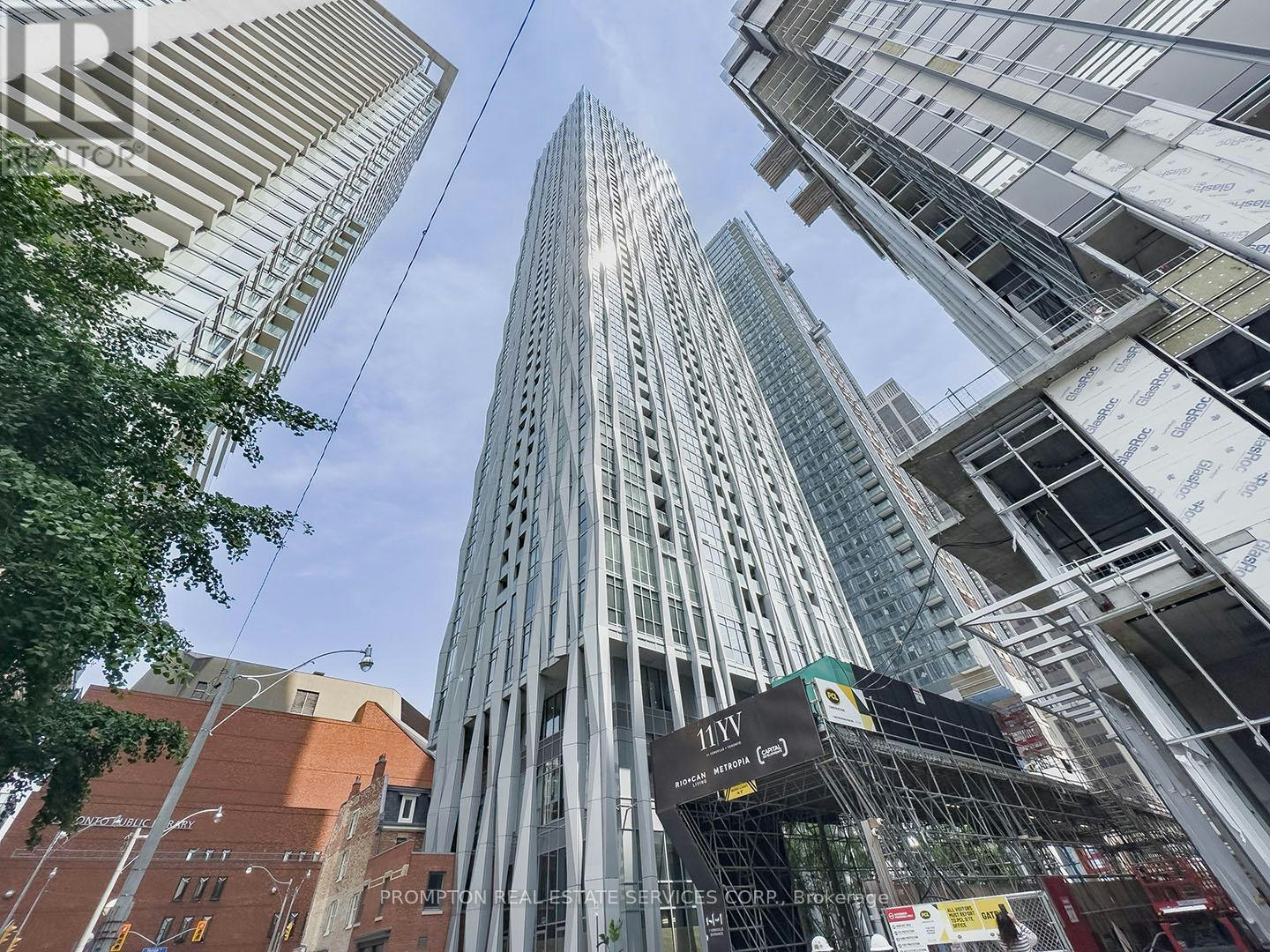 2602-1 Yorkville Avenue, Toronto, ON, M4W 1L1