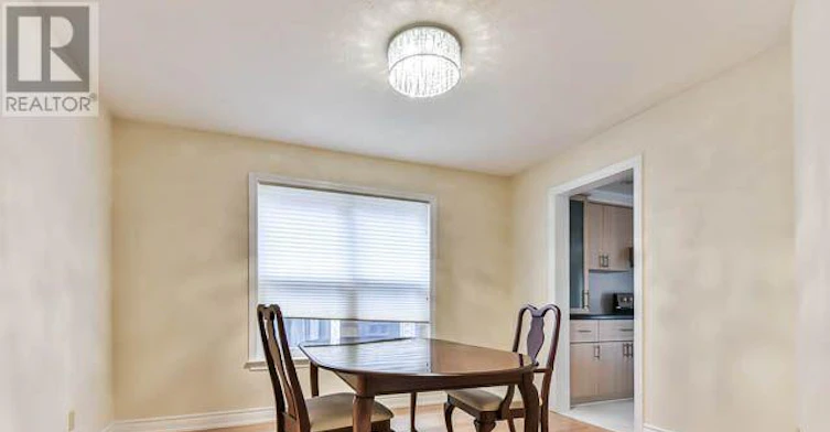 11 Berkeley Court, Markham, ON, L3R 6M4 - 4