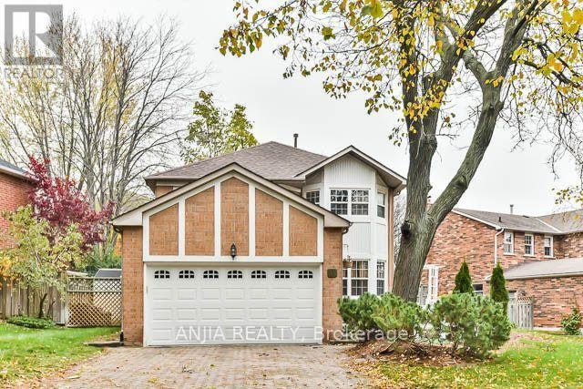 11 Berkeley Court, Markham, ON, L3R 6M4