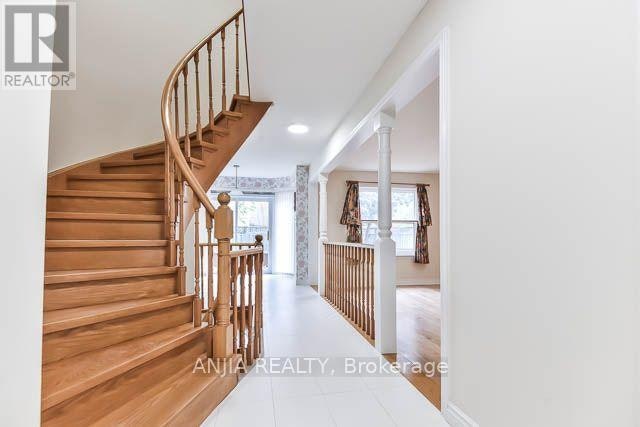 11 Berkeley Court, Markham, ON, L3R 6M4 - 3