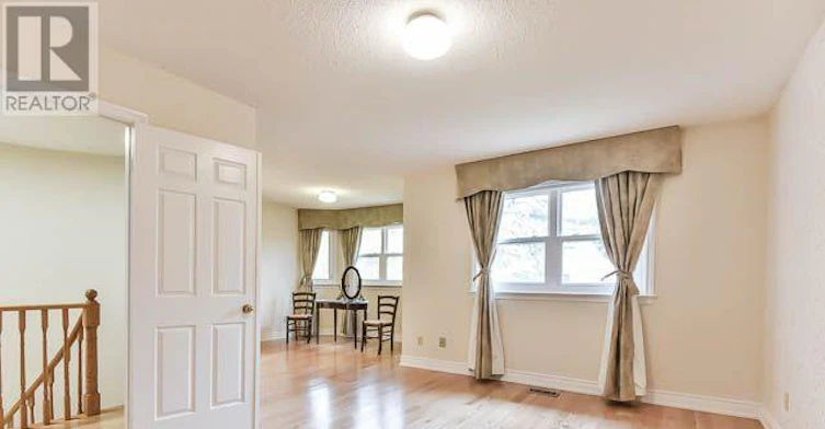 11 Berkeley Court, Markham, ON, L3R 6M4 - 11