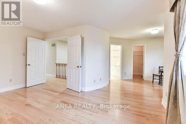 11 Berkeley Court, Markham, ON, L3R 6M4 - 12