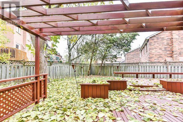 11 Berkeley Court, Markham, ON, L3R 6M4 - 18