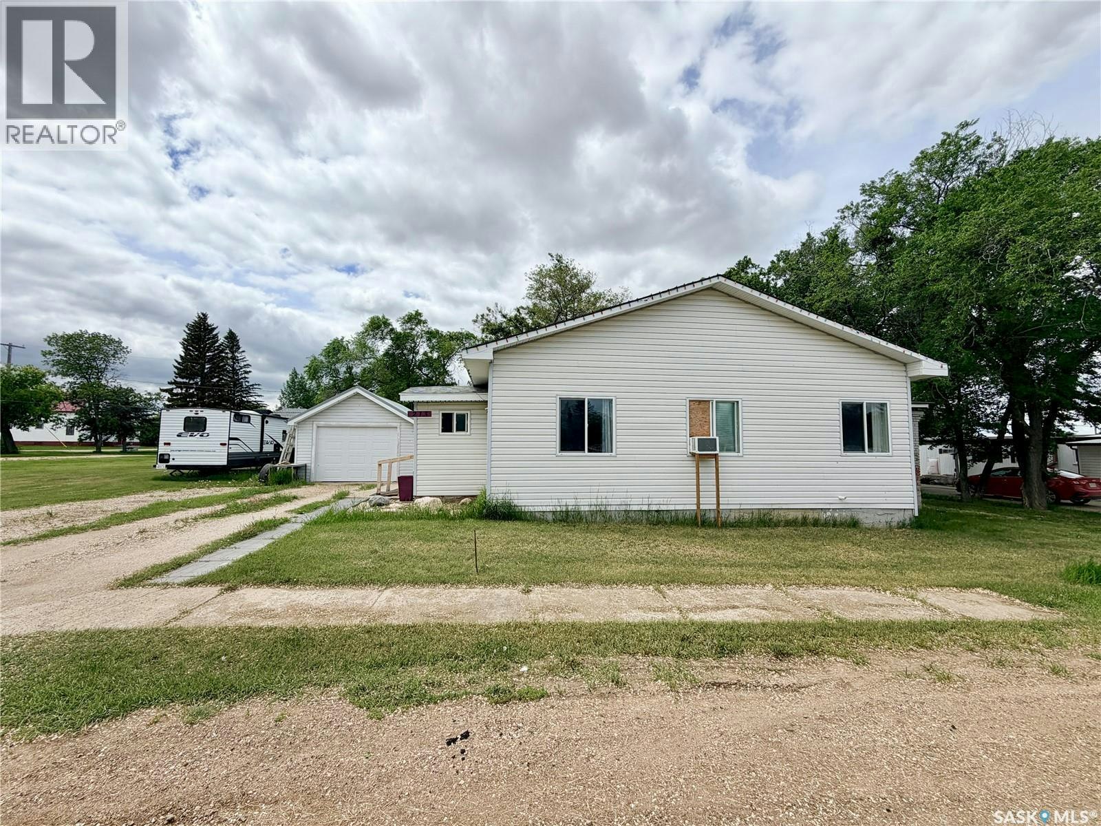 213 Main Street, Saskatoon, SK, S0M 1T0