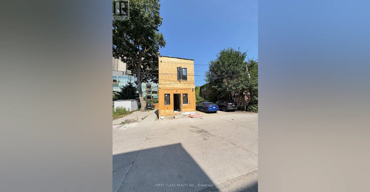 356 Huron Street, Toronto, ON, M5S 2G3
