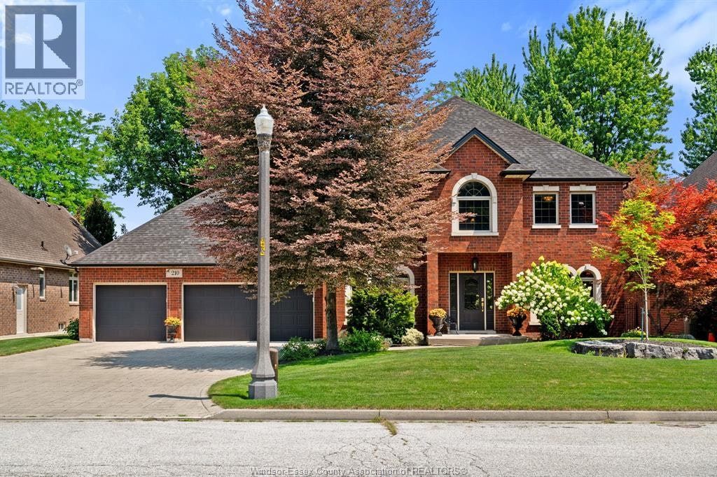 210 Vintage Oak Drive, Lakeshore, ON, N8N 5H4