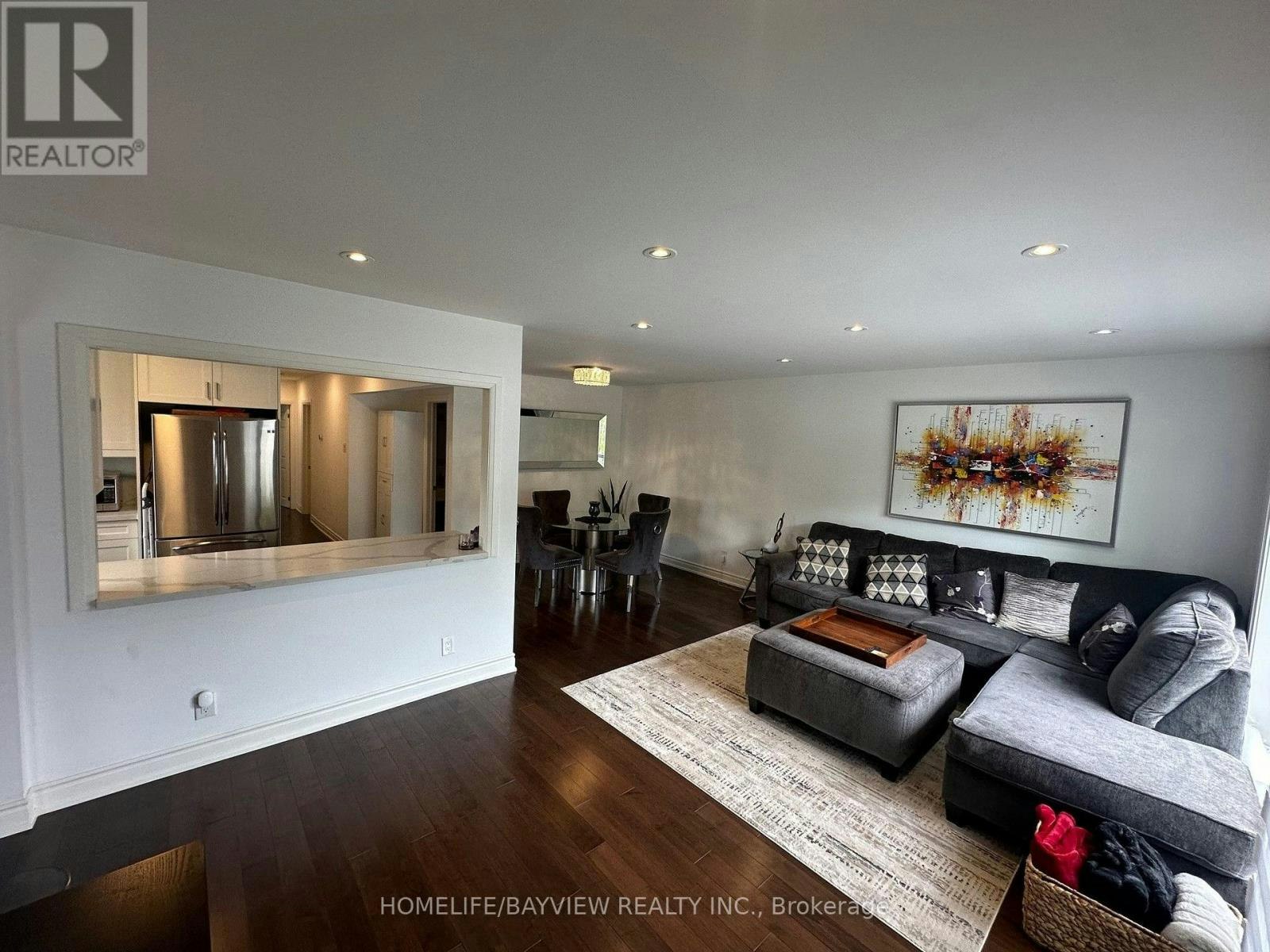 MAIN-68 Knighton Drive, Toronto, ON, M4A 1W2 - 4