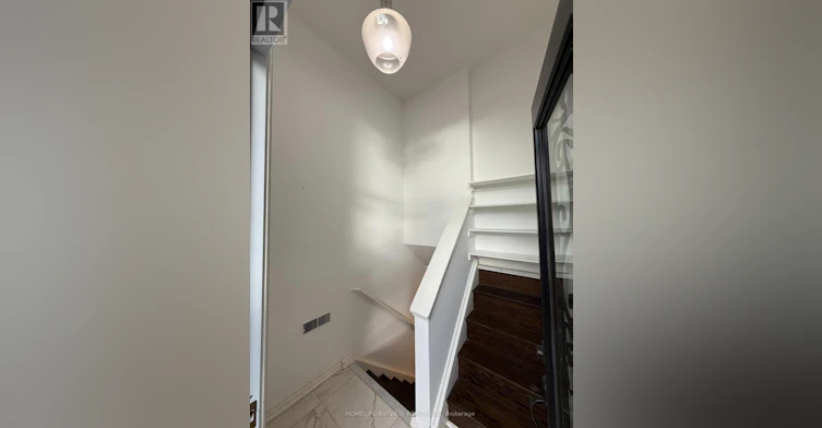 BSMT-68 Knighton Drive, Toronto, ON, M4A 1W2 - 3