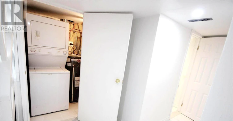 TWO Rooms Bsmt 112 Leland Street, Hamilton, ON, L8S 3A2 - 11