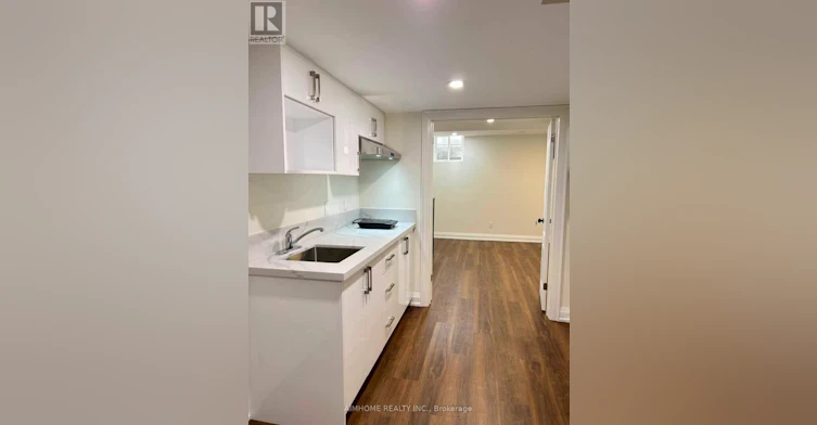 130 Village Gate Drive, Markham, ON, L6C 1Y5