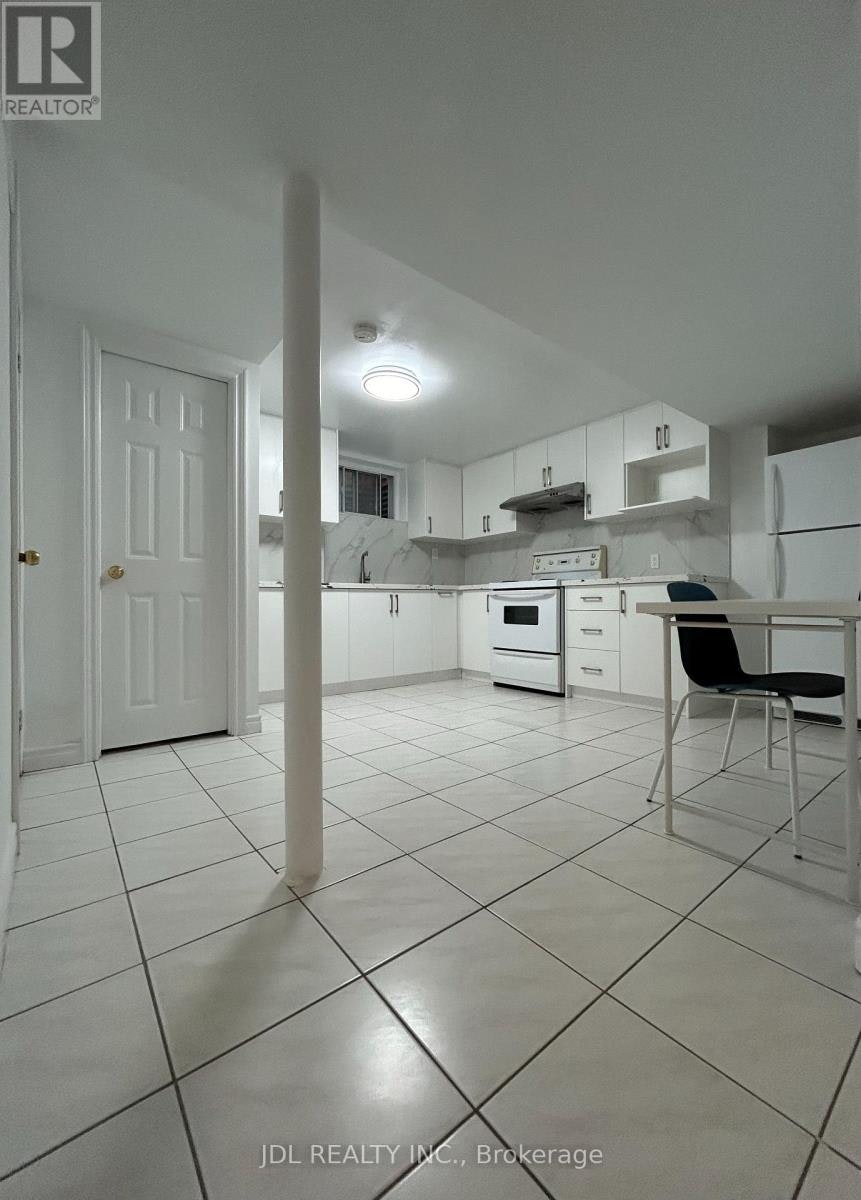 THREE Bedroom Bsmt 27 Macklingate Ct Court, Toronto, ON, M1V 1A2 - 11