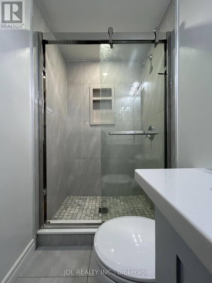 THREE Bedroom Bsmt 27 Macklingate Ct Court, Toronto, ON, M1V 1A2 - 9