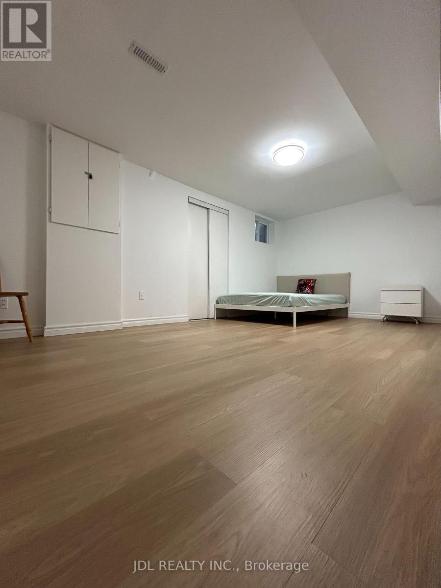 THREE Bedroom Bsmt 27 Macklingate Ct Court, Toronto, ON, M1V 1A2 - 8