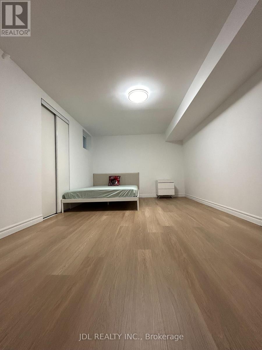 THREE Bedroom Bsmt 27 Macklingate Ct Court, Toronto, ON, M1V 1A2 - 7