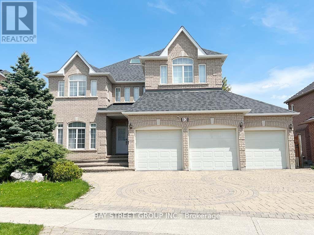 13 Pembrooke Road, Markham, ON, L6C 2L2