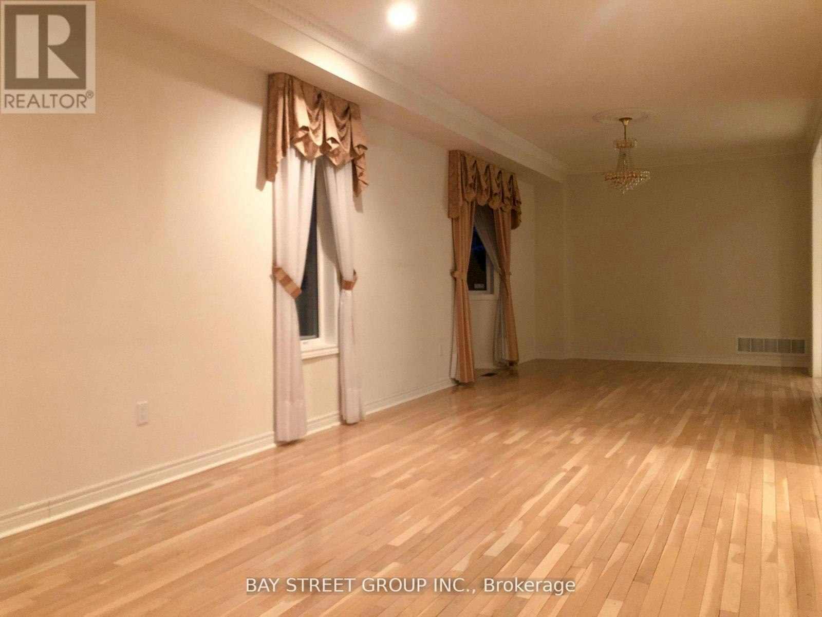 13 Pembrooke Road, Markham, ON, L6C 2L2 - 3