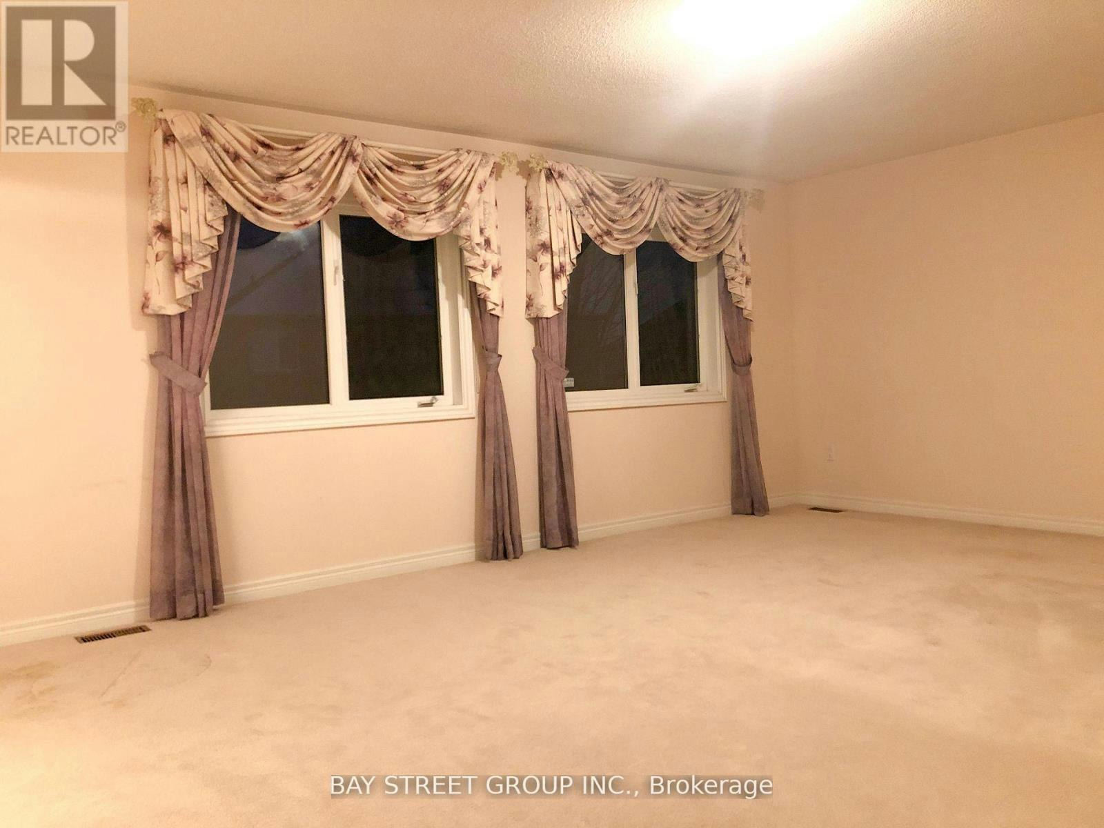 13 Pembrooke Road, Markham, ON, L6C 2L2 - 15