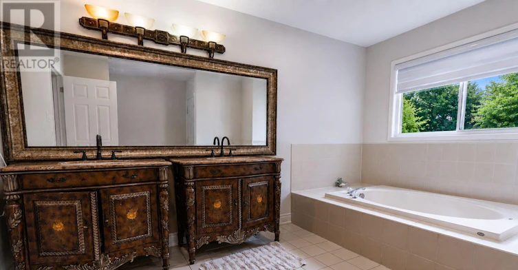 129 Mcclellan Way, Aurora, ON, L4G 6M4 - 25