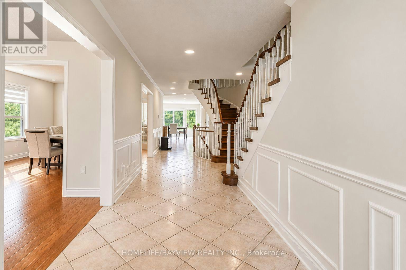 129 Mcclellan Way, Aurora, ON, L4G 6M4 - 5