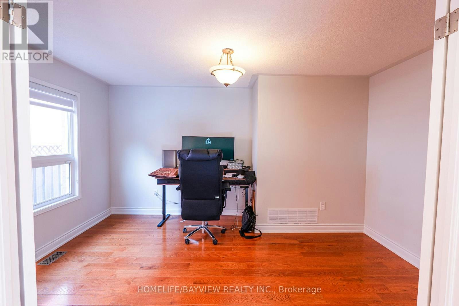 129 Mcclellan Way, Aurora, ON, L4G 6M4 - 13
