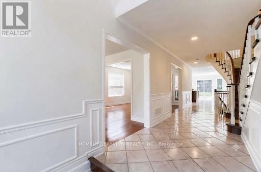129 Mcclellan Way, Aurora, ON, L4G 6M4 - 2