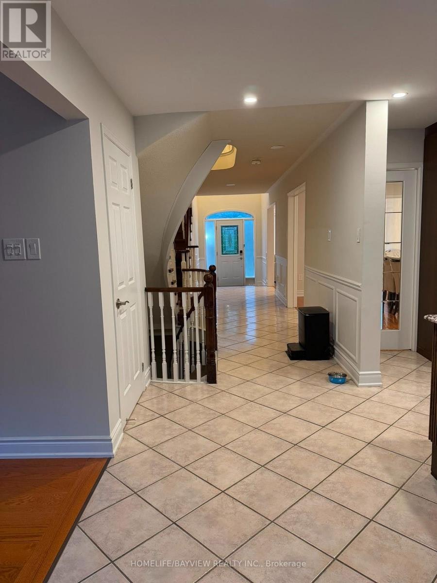 129 Mcclellan Way, Aurora, ON, L4G 6M4 - 3