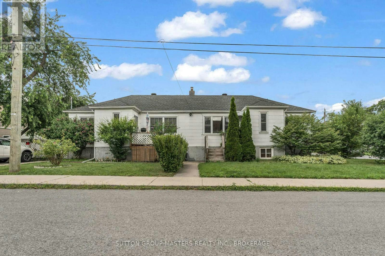 22 Westdale Avenue W, Kingston, ON, K7L 4R9