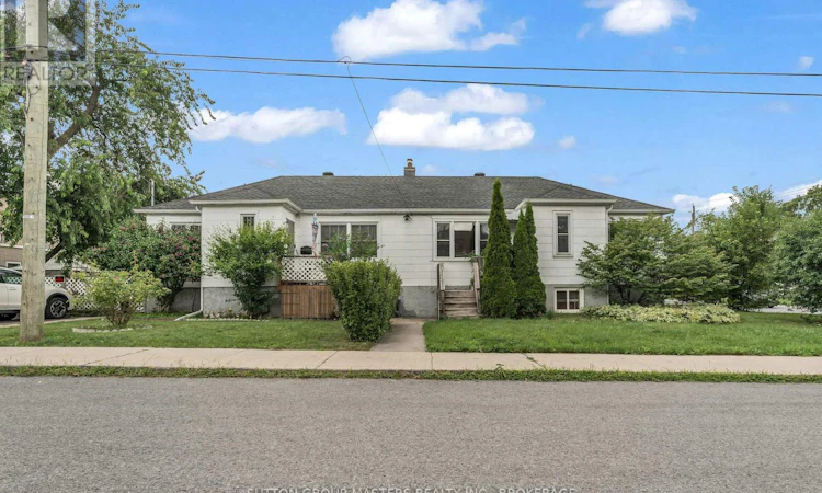 22 Westdale Avenue W