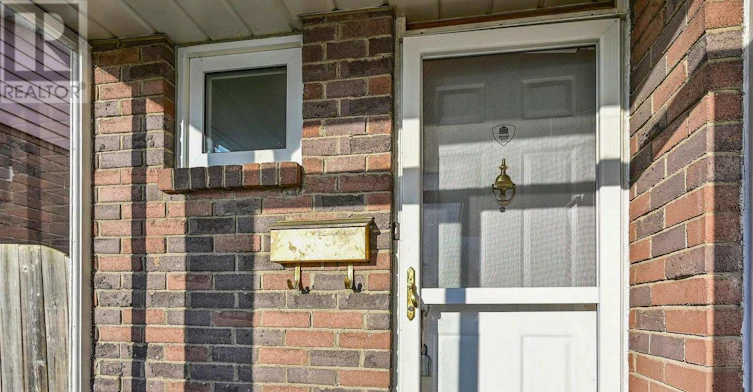 677 Grandview Drive, Oshawa, ON, L1H 7V9 - 2
