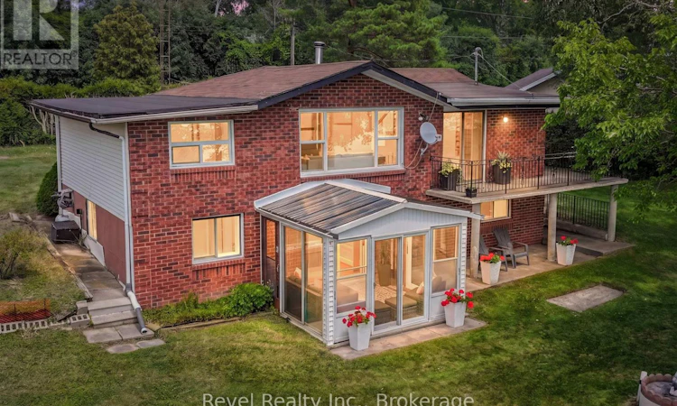 79 Oakdene Crescent