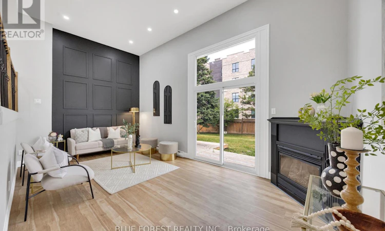 6-40 Fairfax Court E