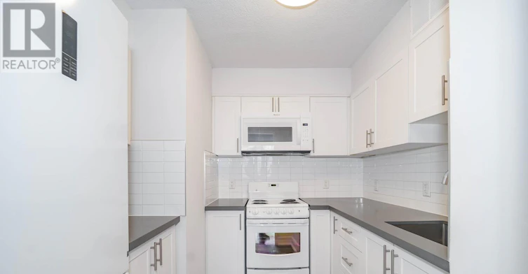1610-33 Isabella Street, Toronto, ON, M4Y 2P7 - 5