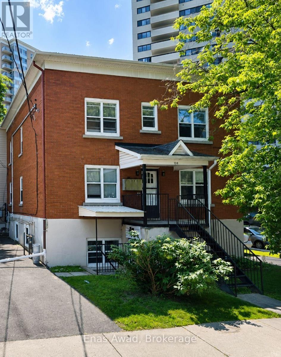 3-64 Genest Street, Ottawa, ON, K1L 7Z2