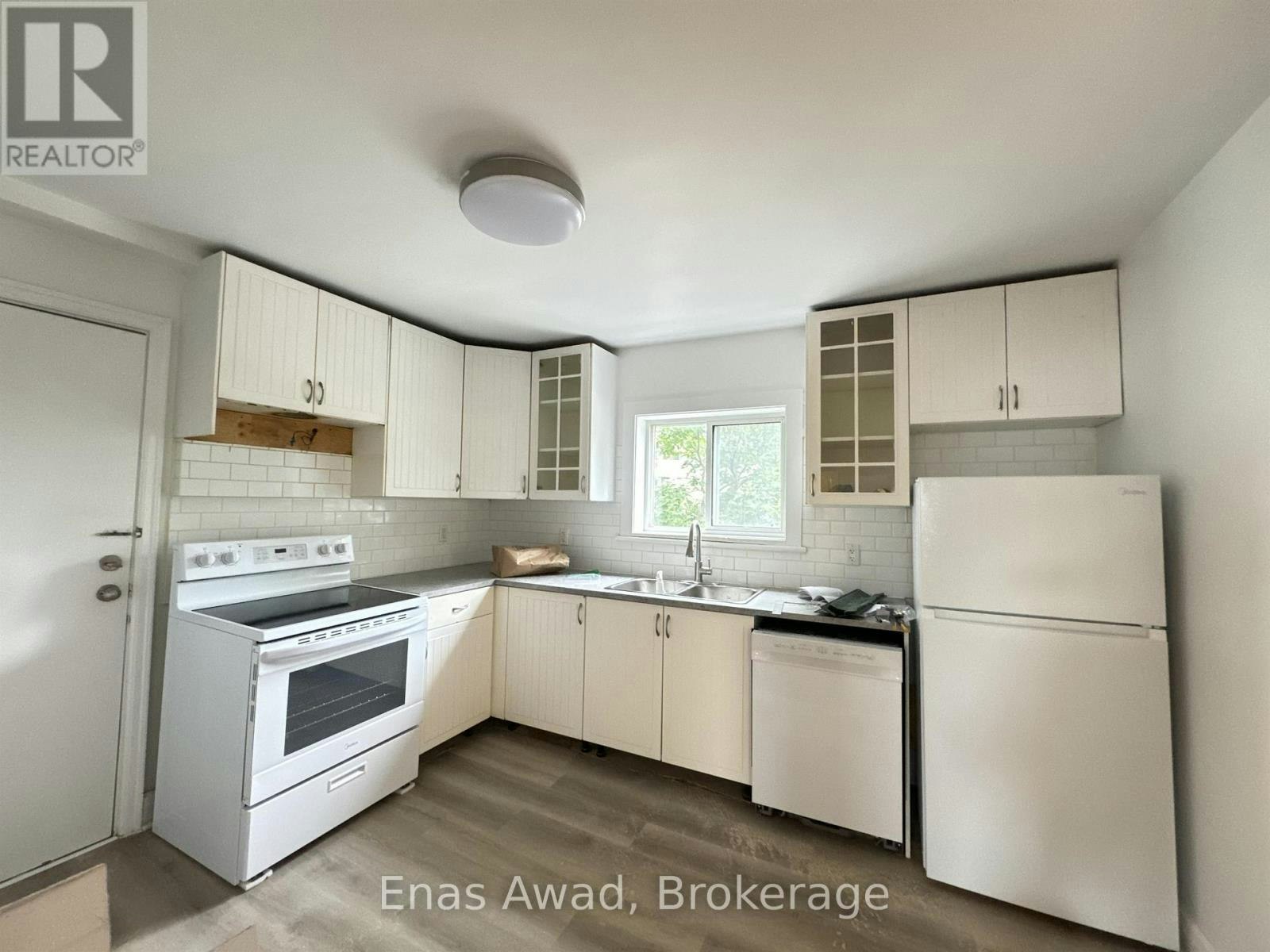 3-64 Genest Street, Ottawa, ON, K1L 7Z2 - 2
