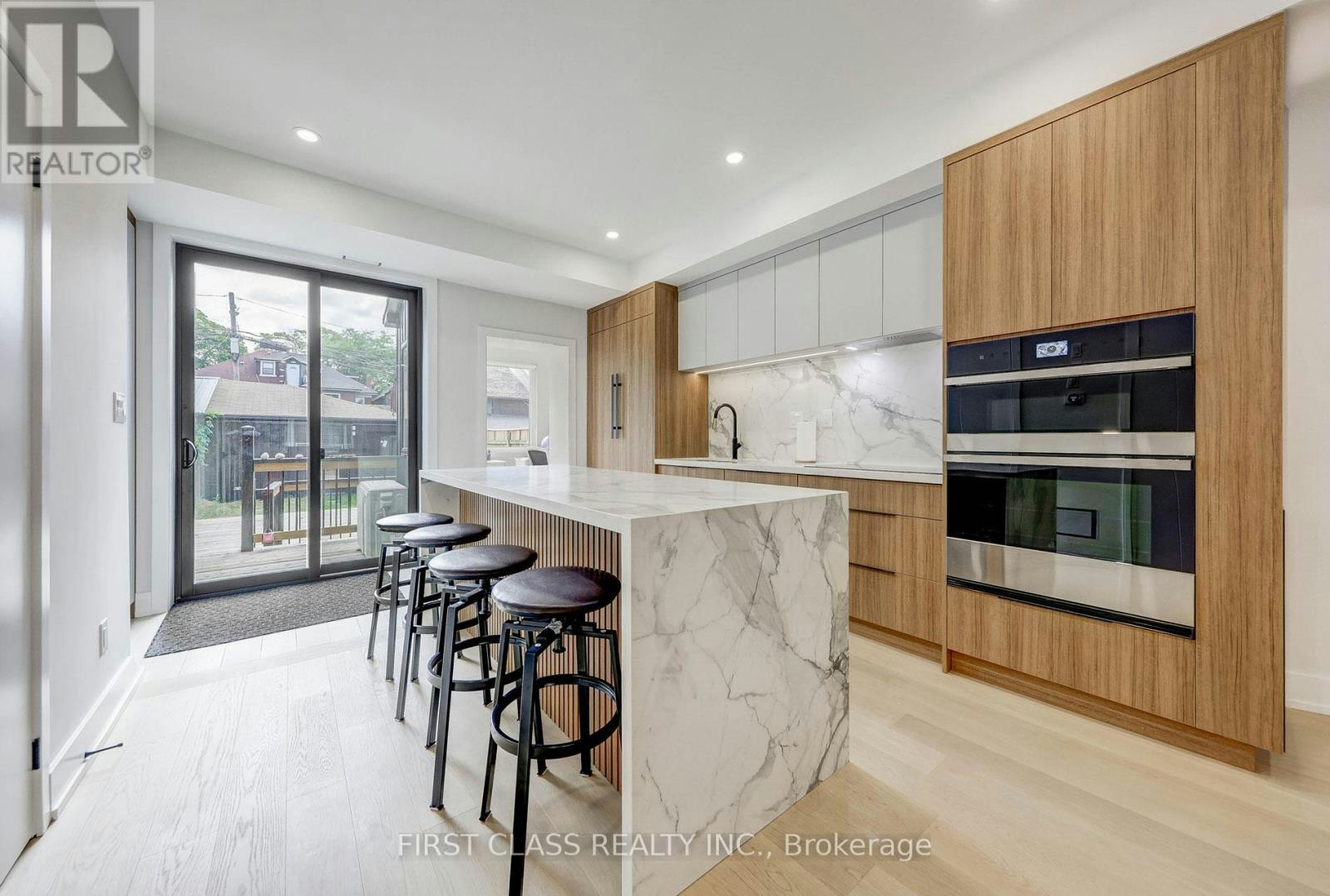 MAIN-431 Roxton Road, Toronto, ON, M6G 3R5 - 6