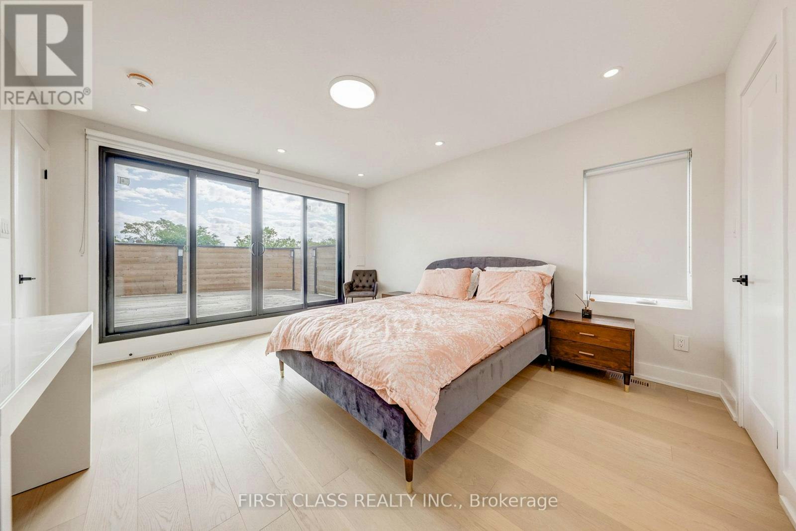MAIN-431 Roxton Road, Toronto, ON, M6G 3R5 - 23