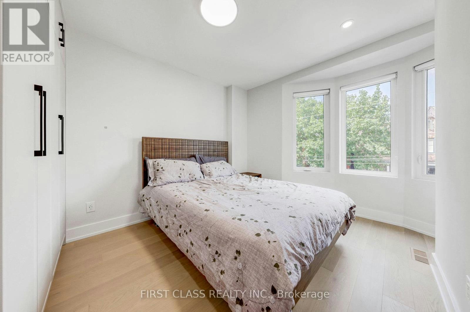 MAIN-431 Roxton Road, Toronto, ON, M6G 3R5 - 18