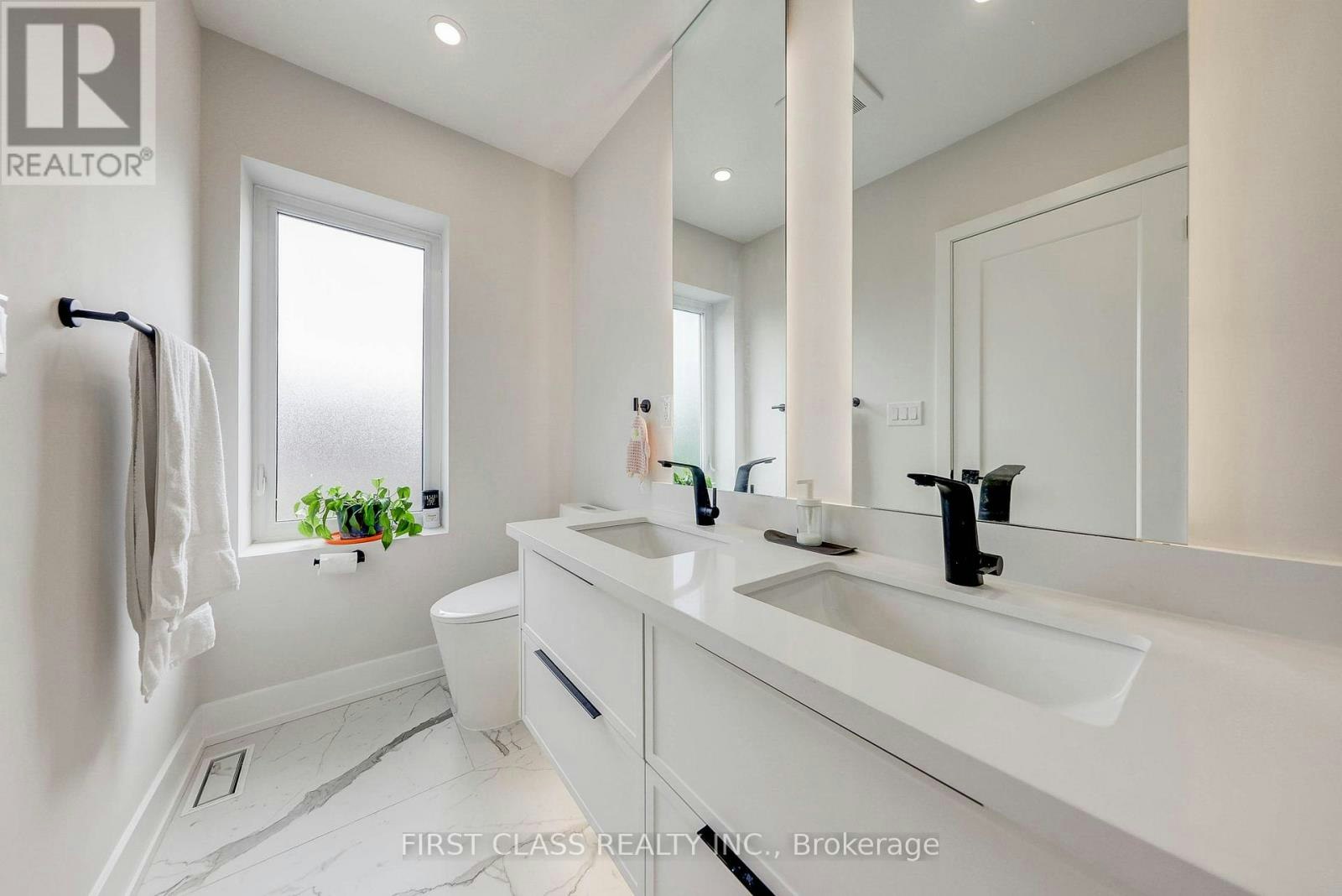 MAIN-431 Roxton Road, Toronto, ON, M6G 3R5 - 17