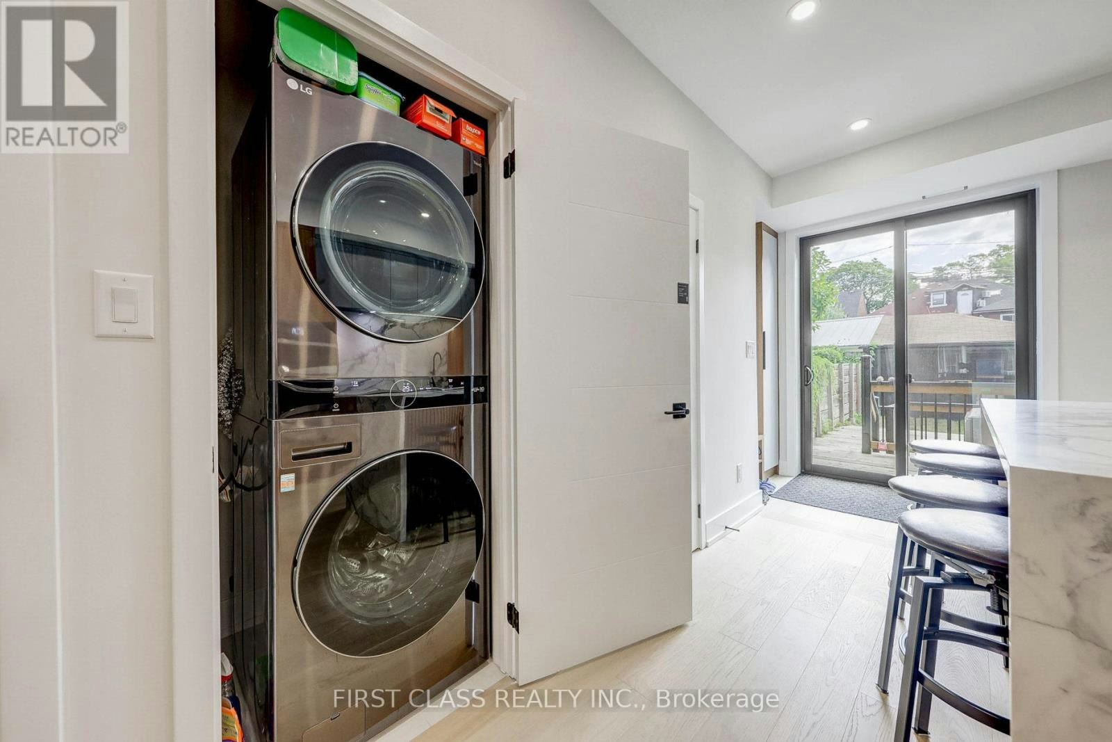 MAIN-431 Roxton Road, Toronto, ON, M6G 3R5 - 9