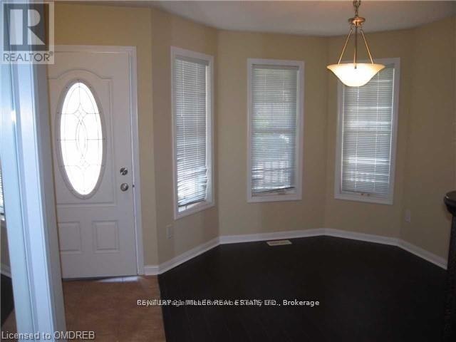 907 Scott Boulevard, Milton, ON, L9T 7C5 - 4