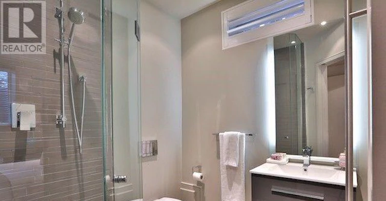 17 Kilbarry Road, Toronto, ON, M5P 1K4 - 5