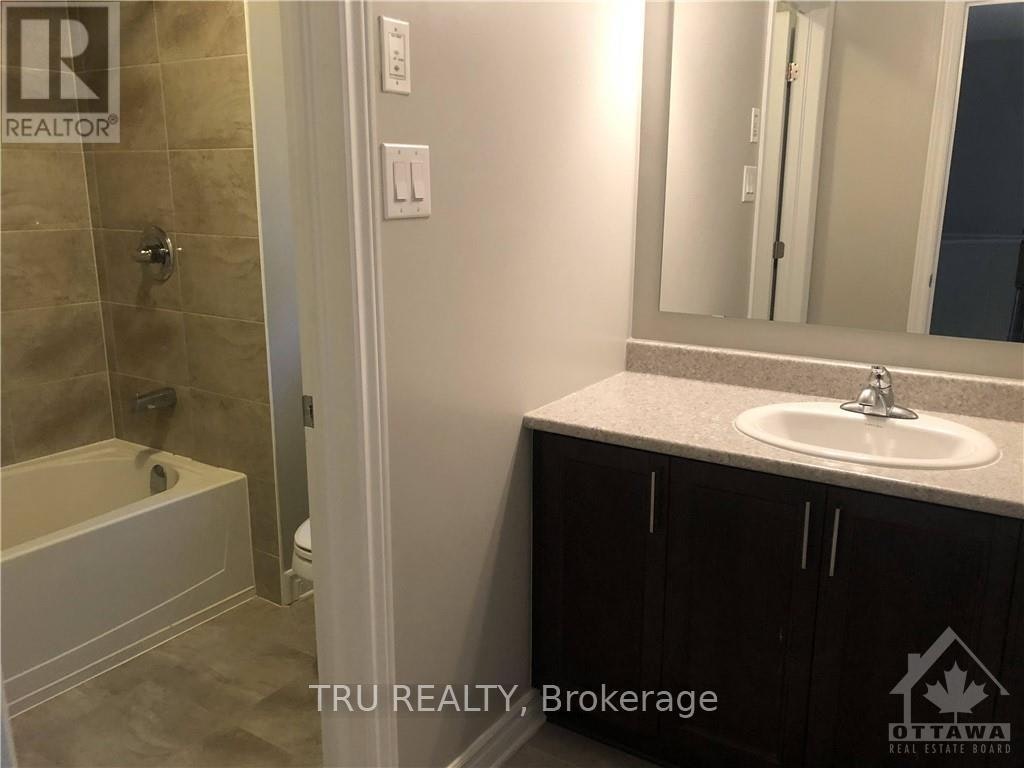 222 Fergus Crescent, Ottawa, ON, K2J 3L7 - 10
